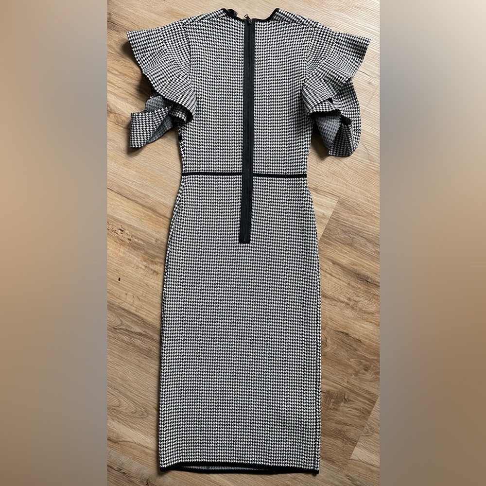 Bcbgmaxazaria Structured Houndstooth Jacquard She… - image 5